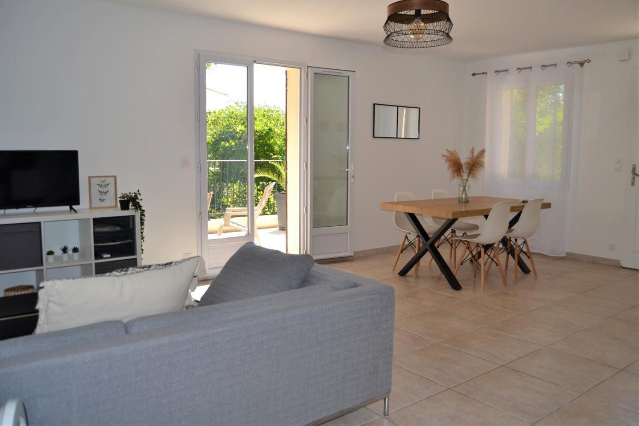 Une Maison En Provence Pierrevert 外观 照片
