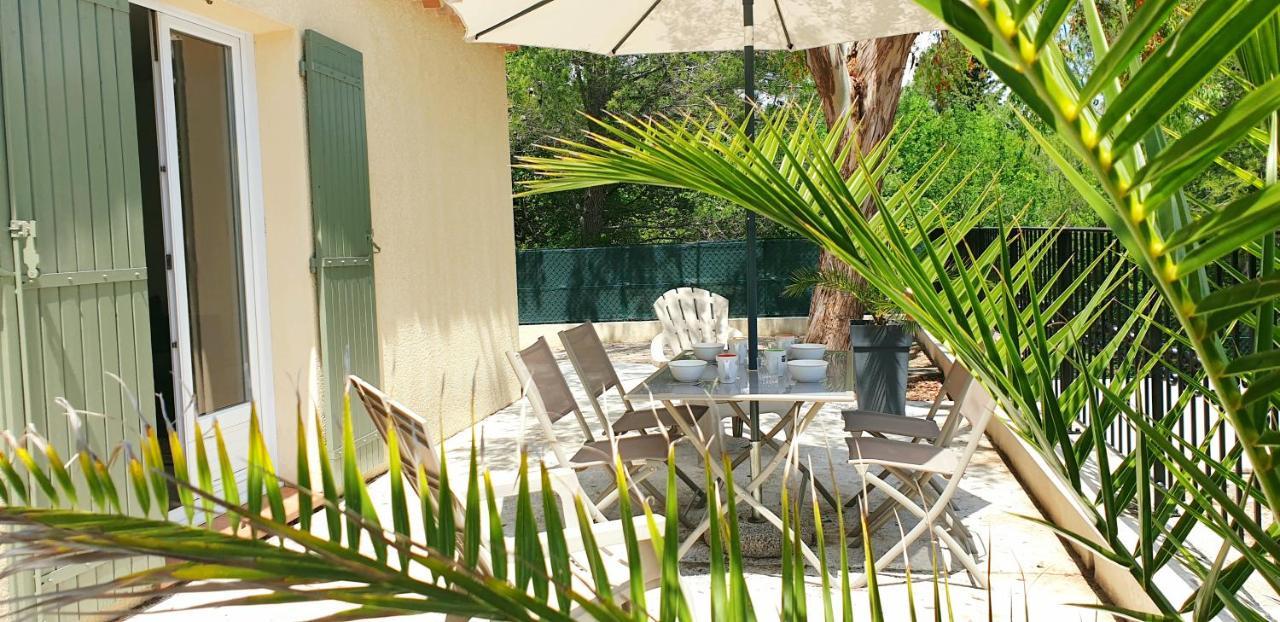 Une Maison En Provence Pierrevert 外观 照片